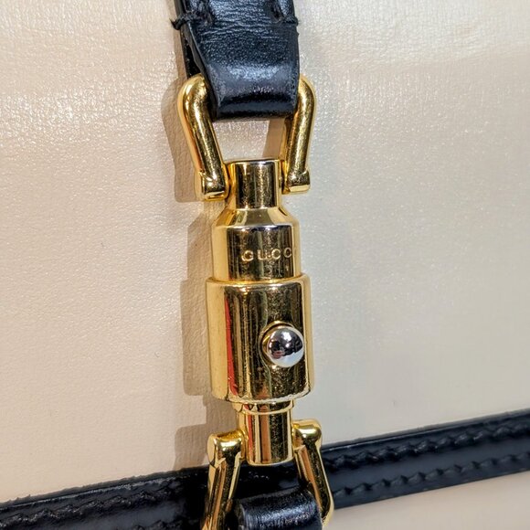 Gucci Cream Jackie 1961 Wallet on Chain with Gold Hardware - Picture 7 of 14